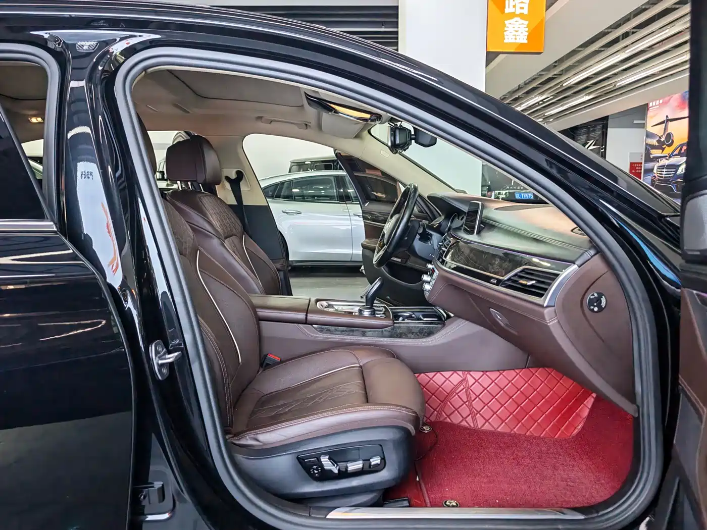 BMW 7 Series 2016 730Li Leading фото 15