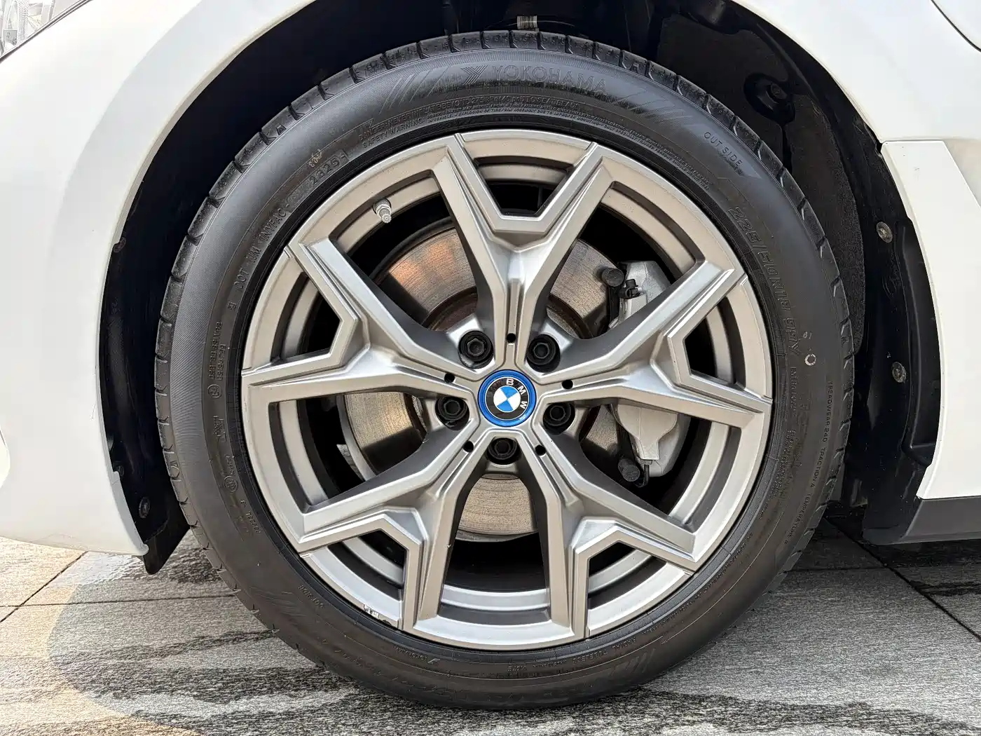 BMW i3 2022 eDrive 35 L фото 15