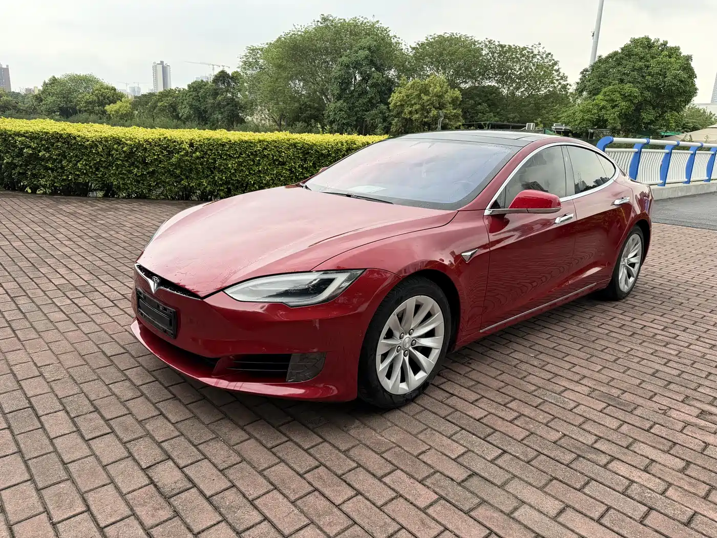 TESLA MODEL S 2017