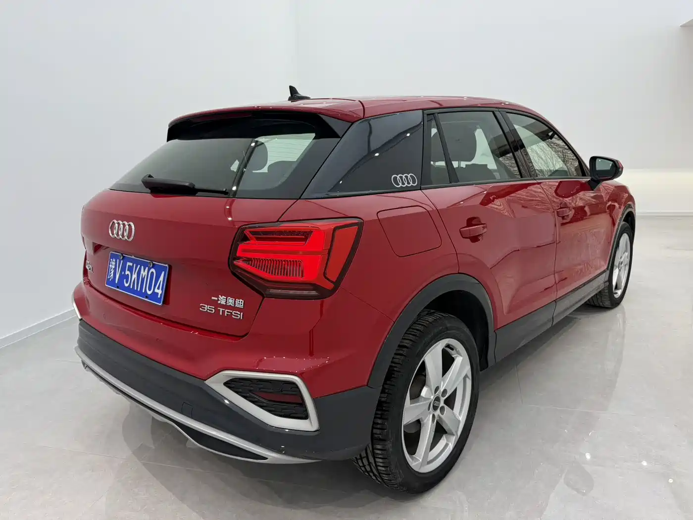 AUDI Q2L
