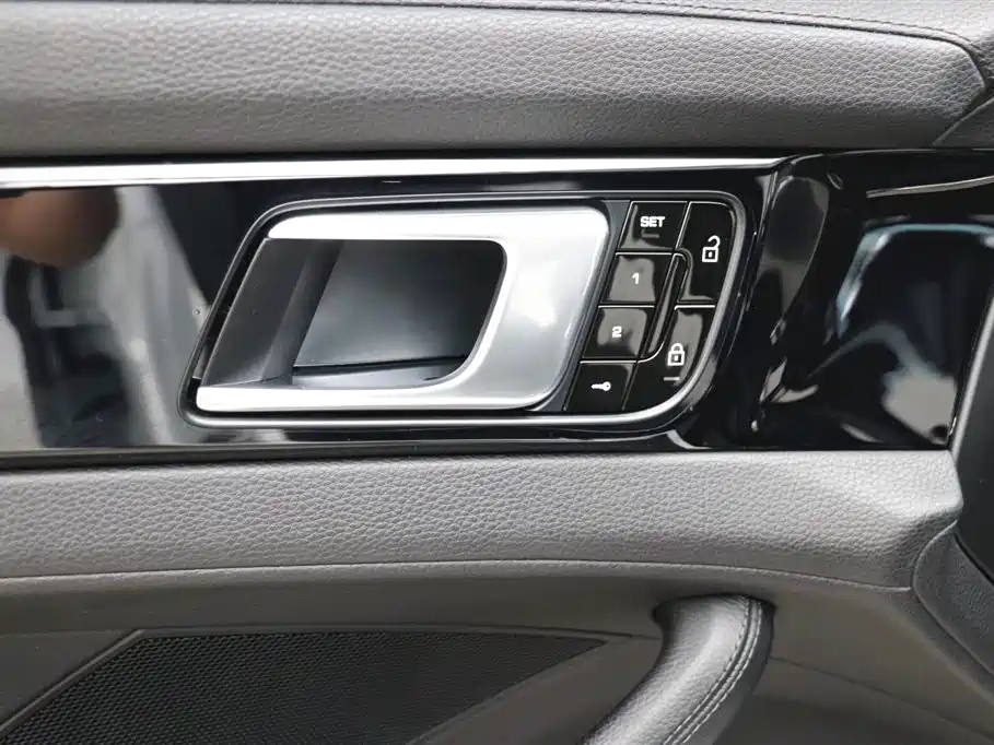 Porsche Panamera 2019 Panamera Executive Long Wheelbase 2.9T фото 13