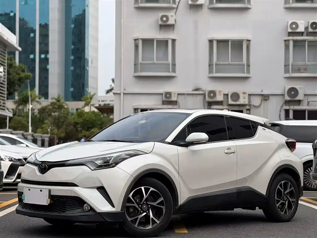Toyota C-HR 2018 Model 2.0L Flagship Sunroof Version China V фото 2