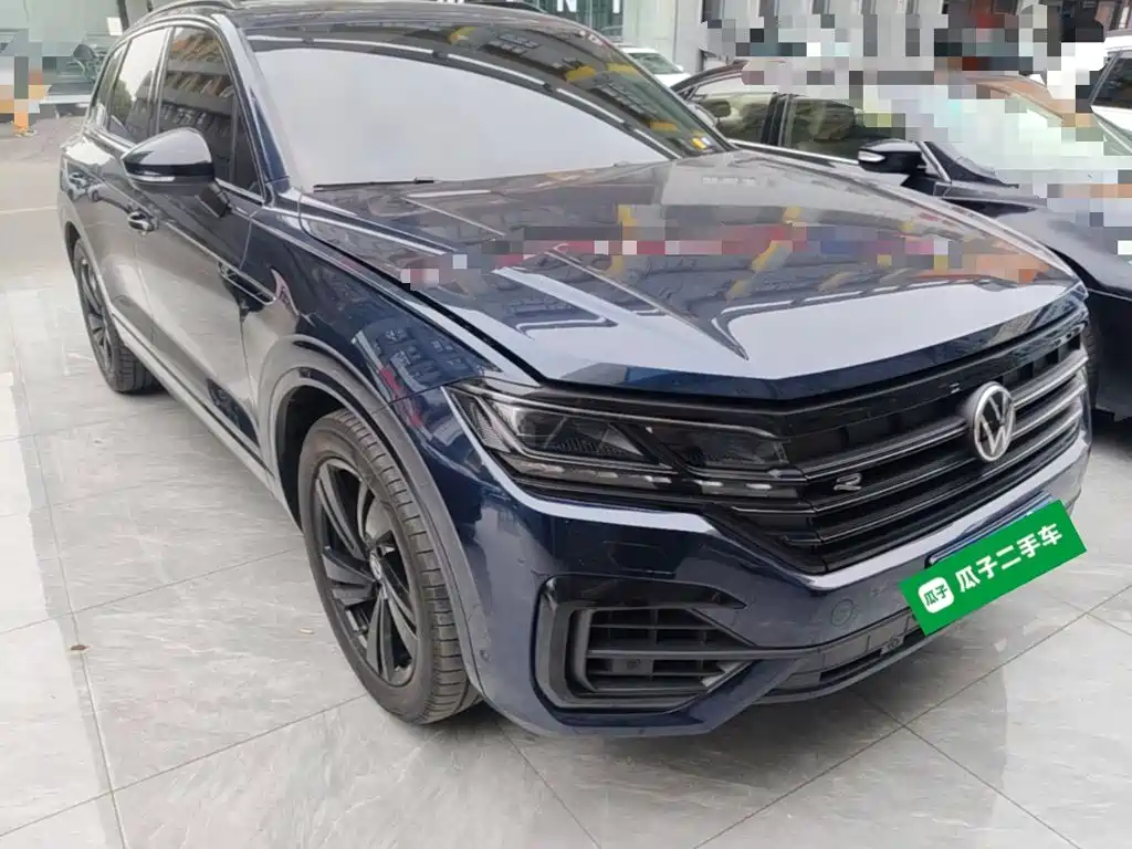 Volkswagen Touareg 2024 2023 3.0TSI R-Line Black Sports Package