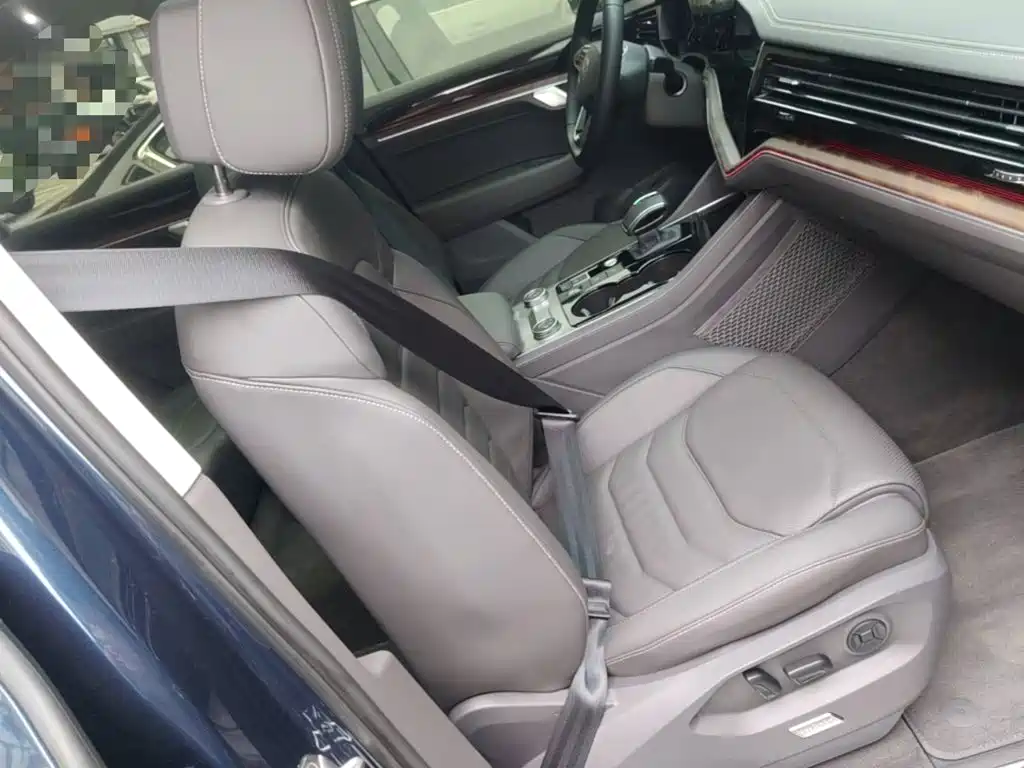 Volkswagen Touareg 2024 2023 3.0TSI R-Line Black Sports Package