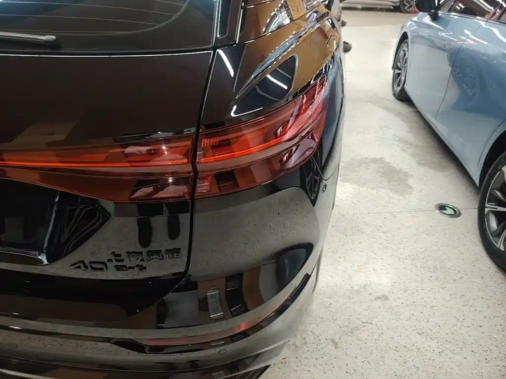 Audi Q5 e-tron 2024 2023 40 e-tron Starlight Edition Mecha Package