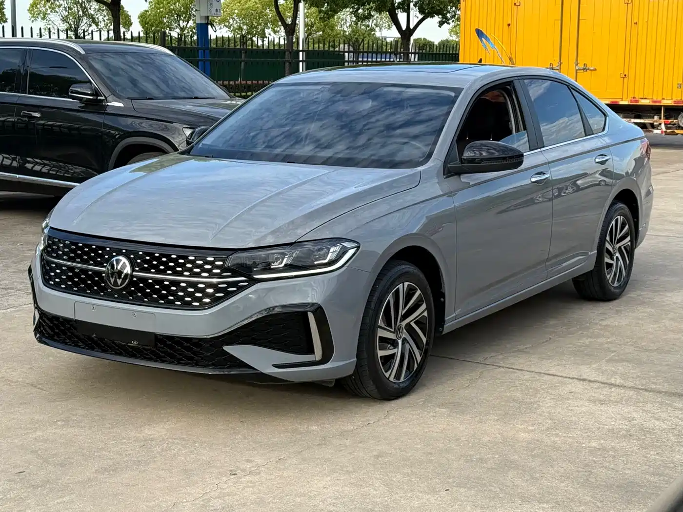Volkswagen Lavida 2023 280TSI DSG Starlight Comfort Edition фото 2