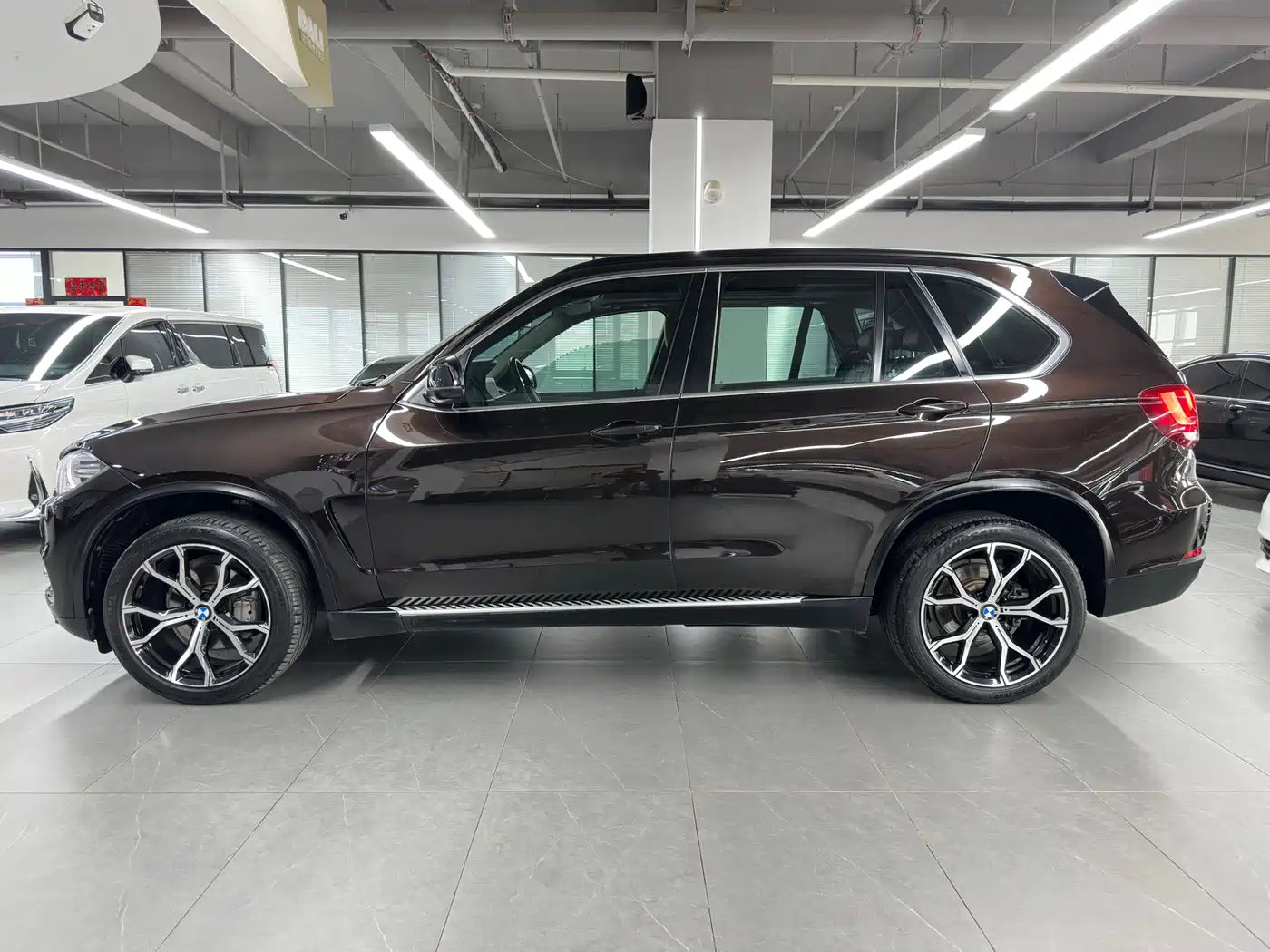 BMW X5 (Import) 2015 xDrive28i фото 3