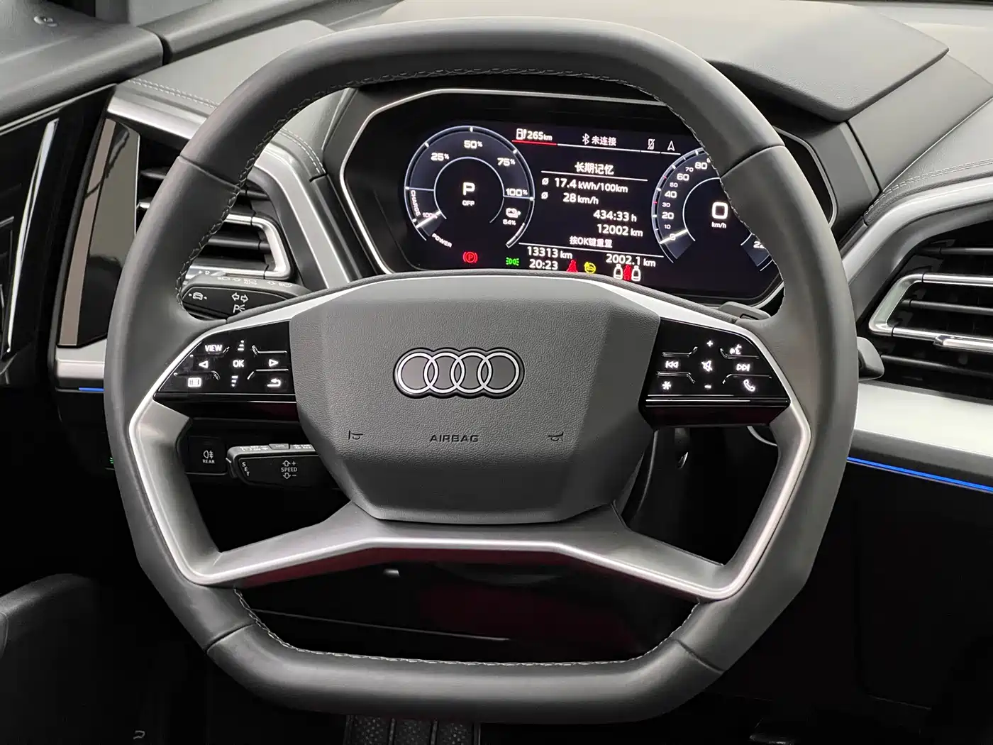 Audi Q4 e-tron 2023 2022 40 e-tron Pioneer Edition