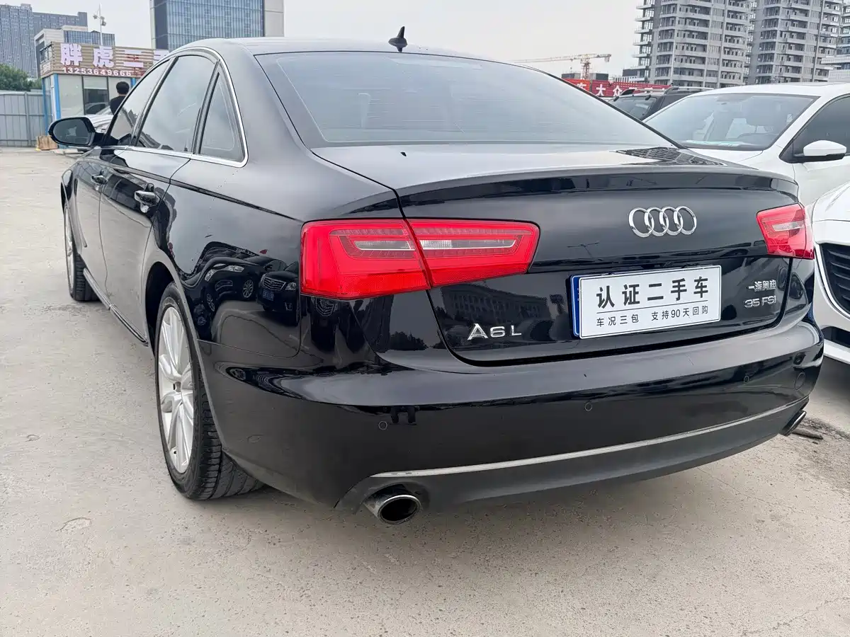 Photo 4 - Audi A6L
