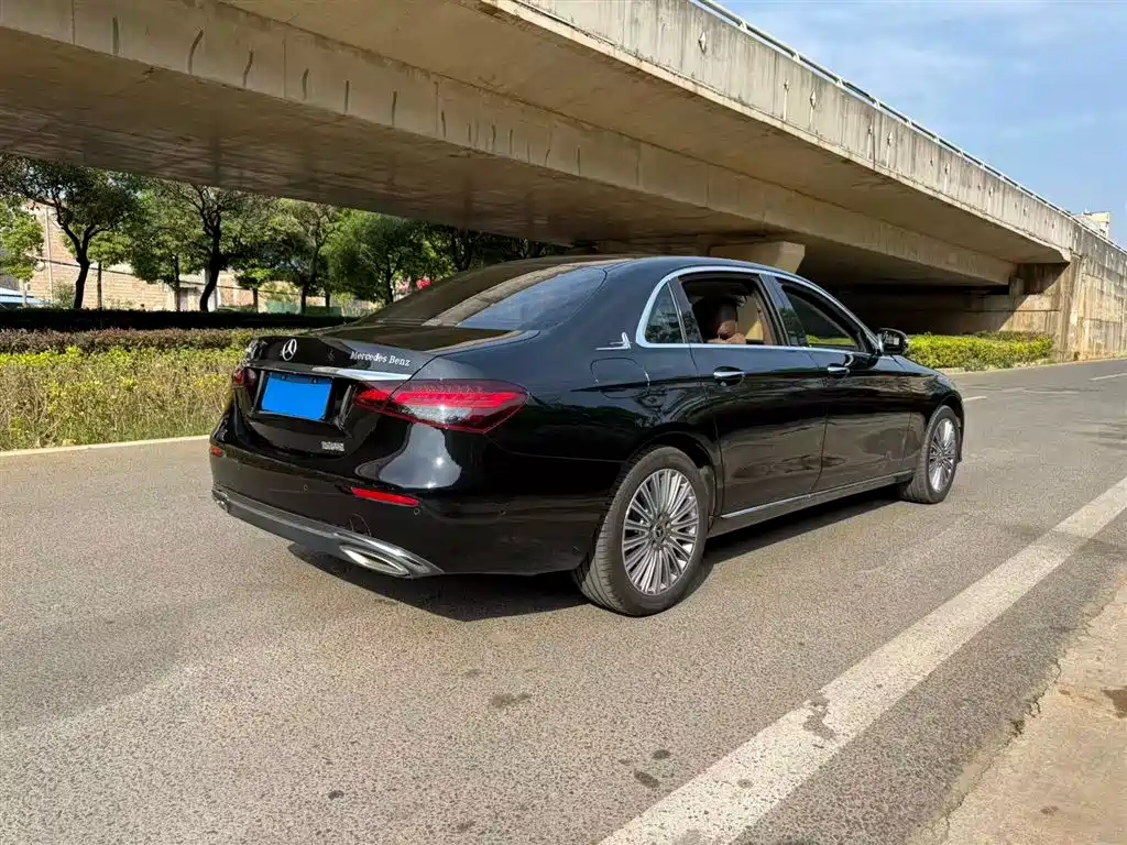  E CLASS