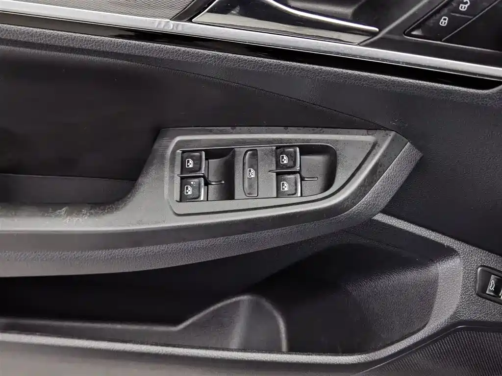 Volkswagen Bora 2016 Model 1.6L Automatic Comfort фото 9