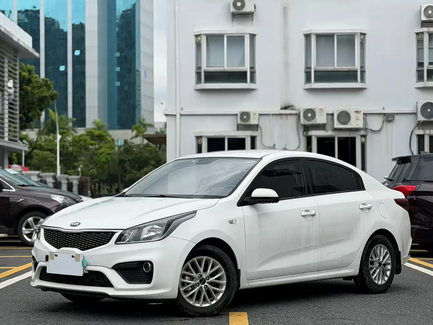 KIA K2