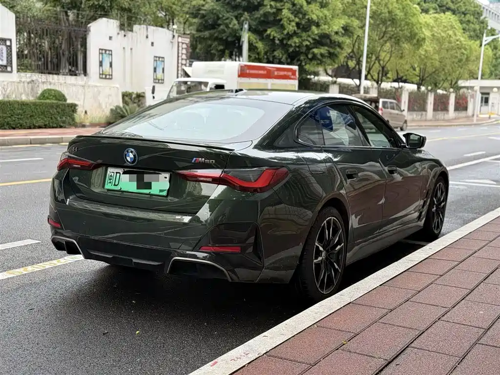 BMW I4