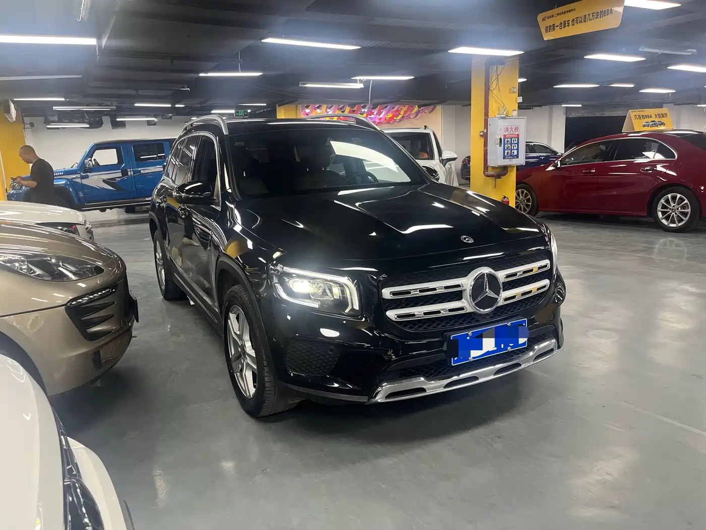 Фото 3 - Mercedes-Benz GLB