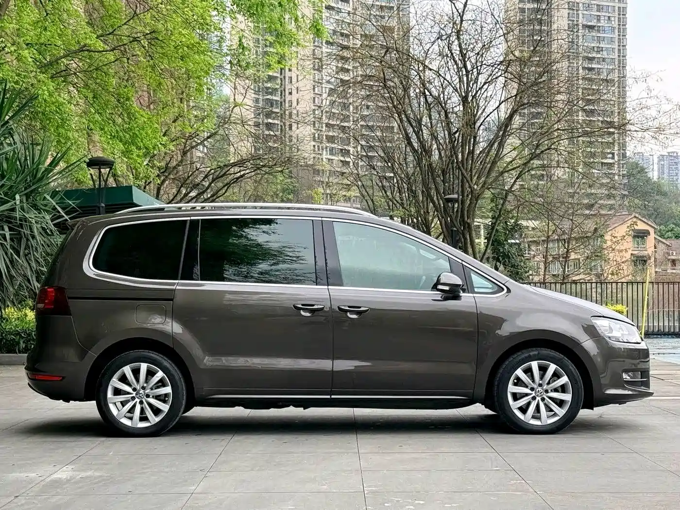 Volkswagen Sharan 2018 2016 380TSI Premium 7-seater