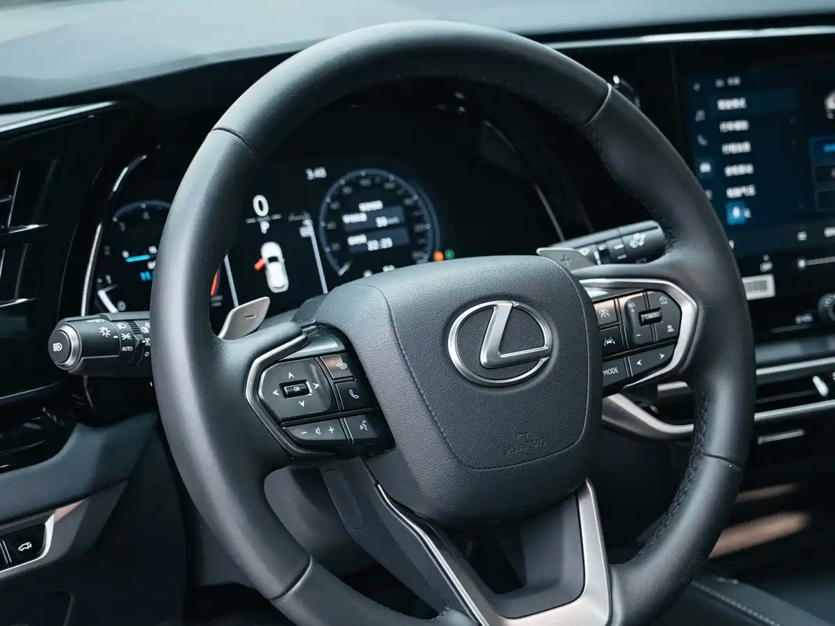 Lexus RX 2025 2025 300 4WD Premium Edition