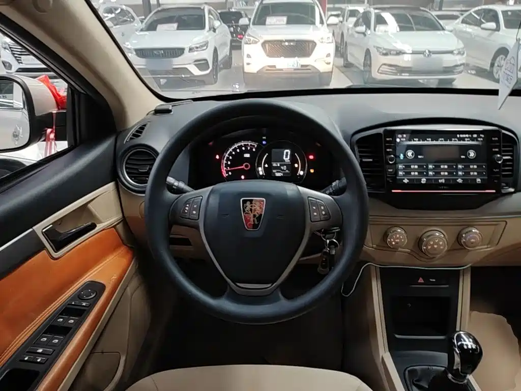 Roewe 350 2016 2015 Model 1.5L Manual Luxury Sunroof Edition