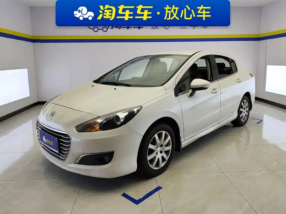 Peugeot 308 2014 Model Joy Edition Classic 1.6L Manual Superior Style