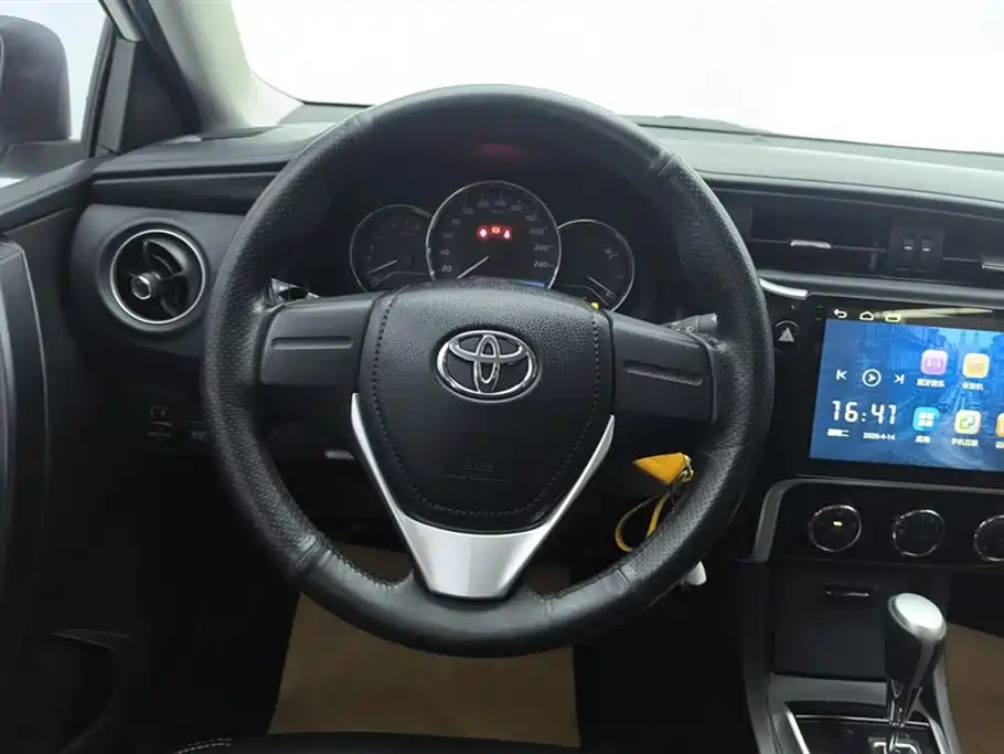 Toyota Corolla 2017 Facelift 1.2T S-CVT GL фото 15