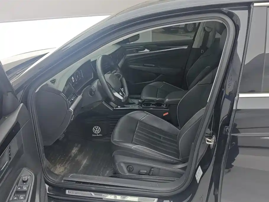 Volkswagen Passat 2022 330TSI Starlight Elite Edition фото 9