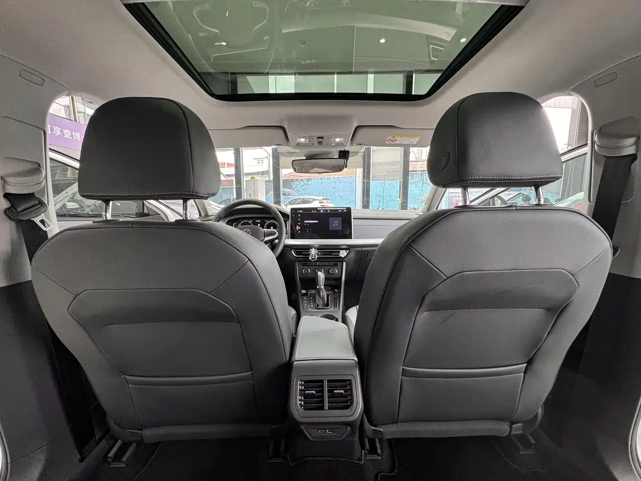 Volkswagen Lavida 2024 Model 1.5L Automatic Starlight 5 Million Edition фото 14