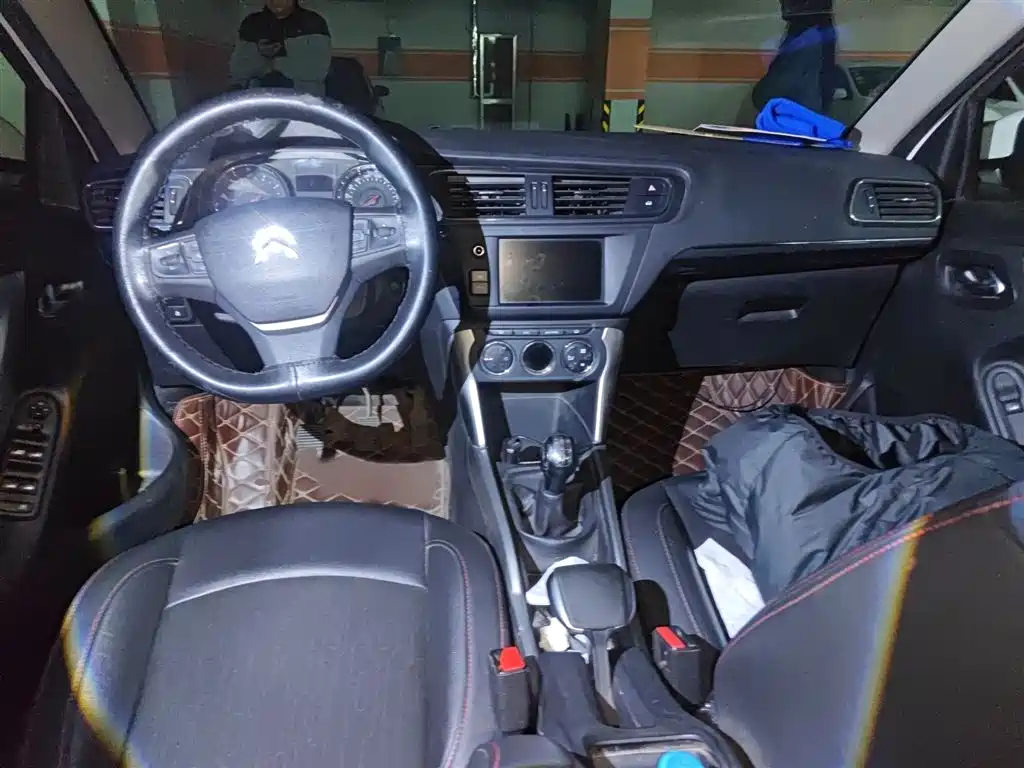 Citroën C3-XR 2016 2015 1.6L Manual Pioneer