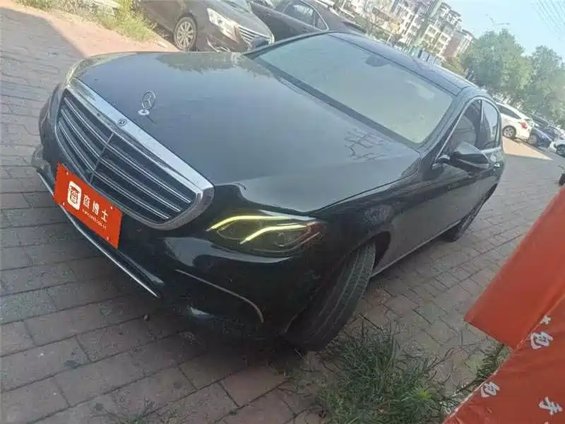 Photo 1 - Mercedes-Benz E-Class