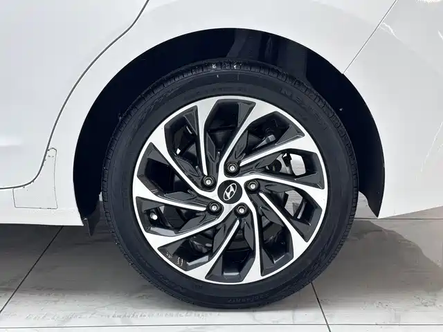Hyundai Elantra 2019 1.4T Dual-clutch XuanDong·Vitality Type фото 17