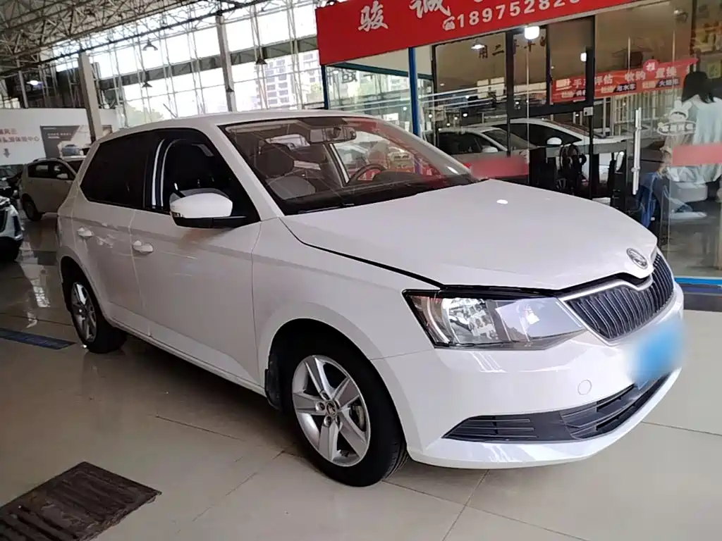 Škoda Fabia 2017 2017 1.4L Auto Car Enjoy Edition