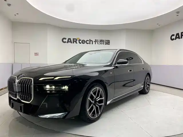 BMW 7 SERIES