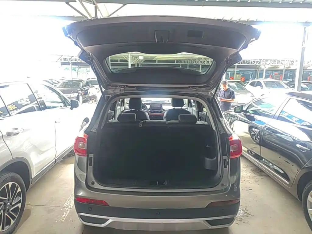 Baojun 510 2018 2017 1.5L Manual Luxury
