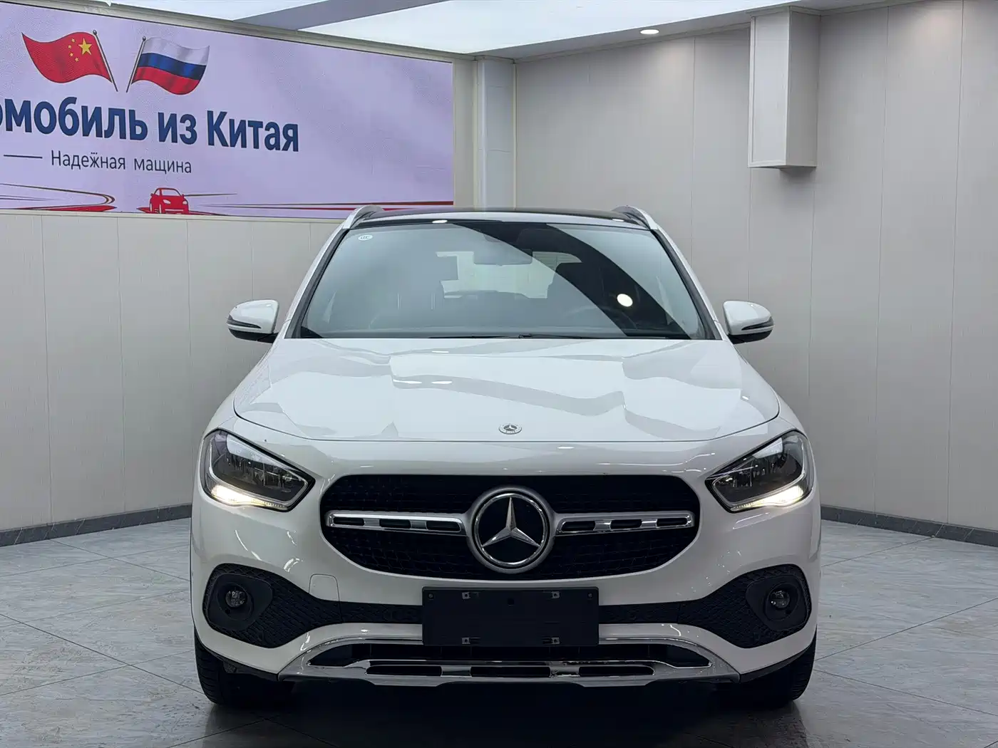 Фото 2 - Mercedes-Benz GLA