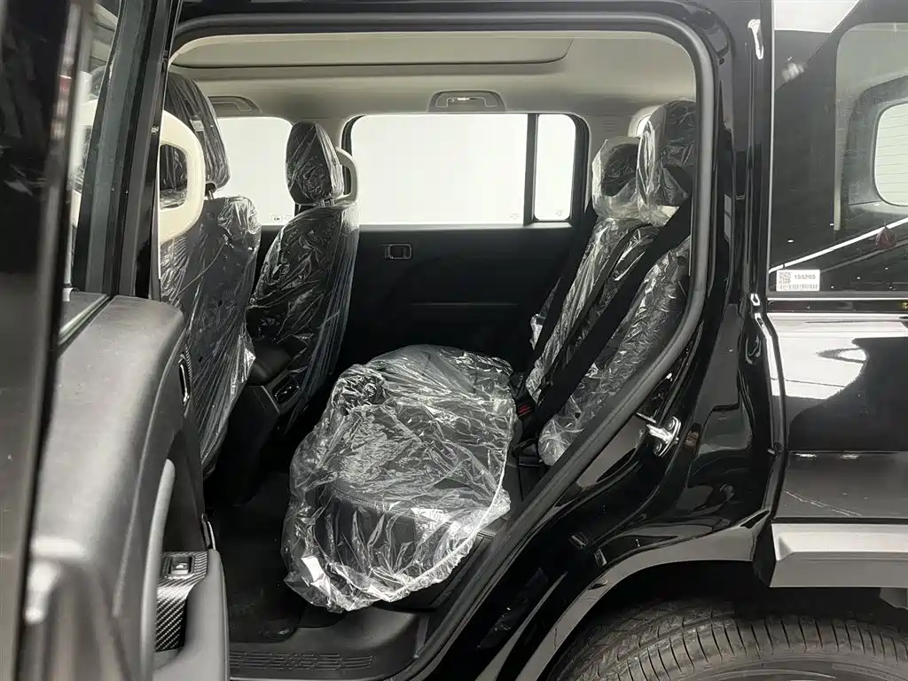 Haval Meng Long NEV 2026 Hi4 102 Premium фото 13