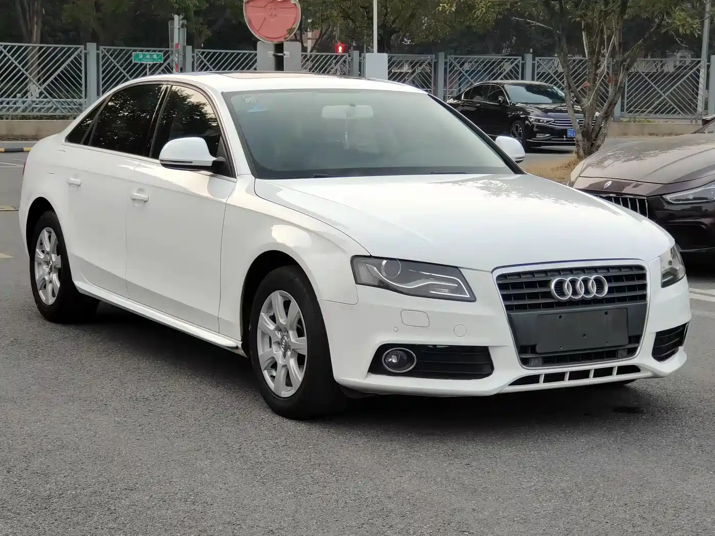 Audi A4L 2012 2.0 TFSI Auto Standard фото 3