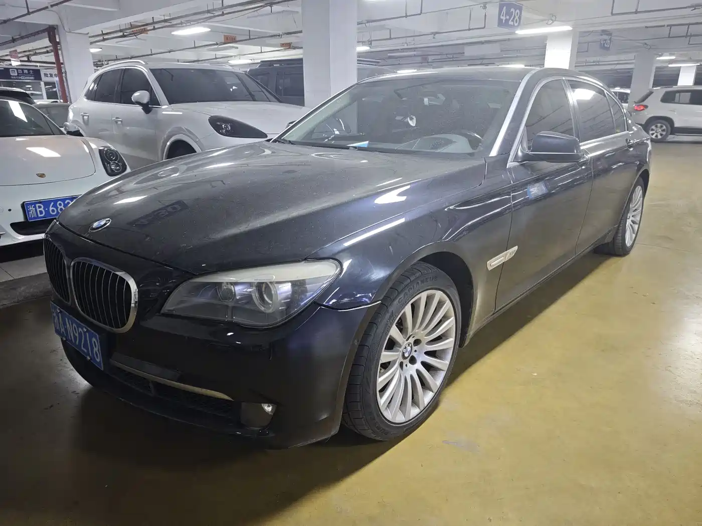 BMW 7 Series 2012 760Li 25th Anniversary Limited Edition фото 3