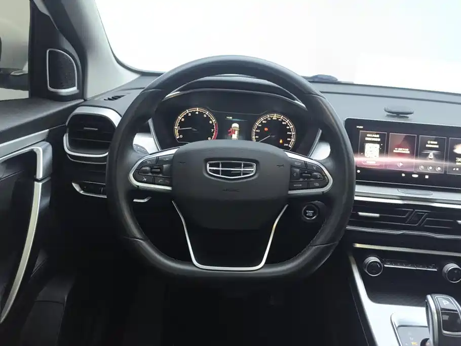 Geely Binyue 2020 Facelift 240T DCT Hunter 15