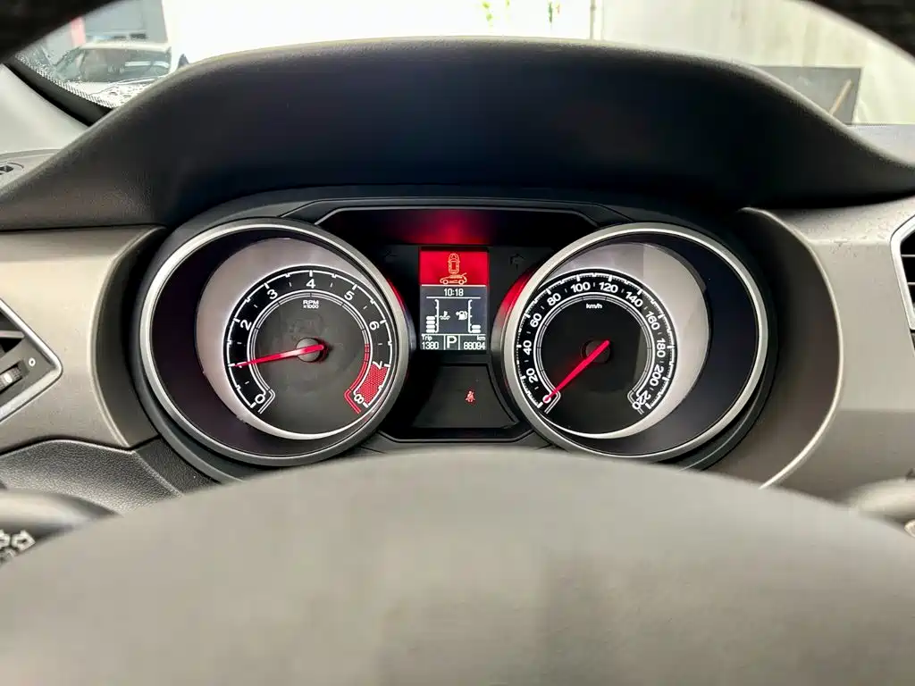 MG Roewe RX5 2015 2015 1.5TGI TST Elite Edition