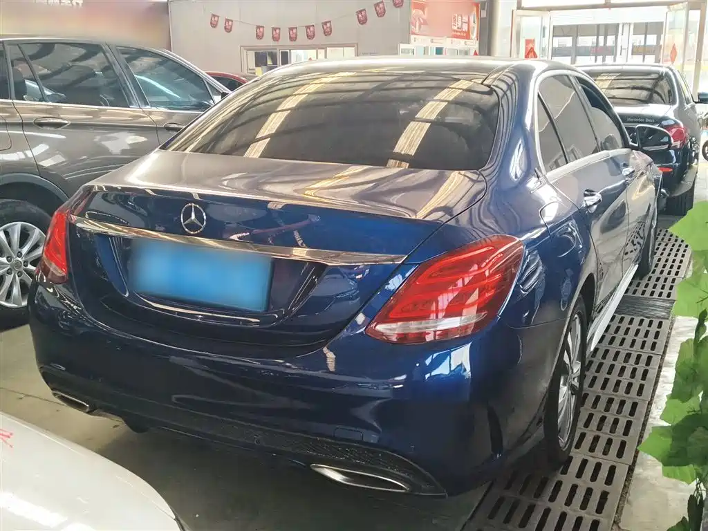 Mercedes-Benz C-Class 2017 Facelift C 200 L Sport Edition фото 7