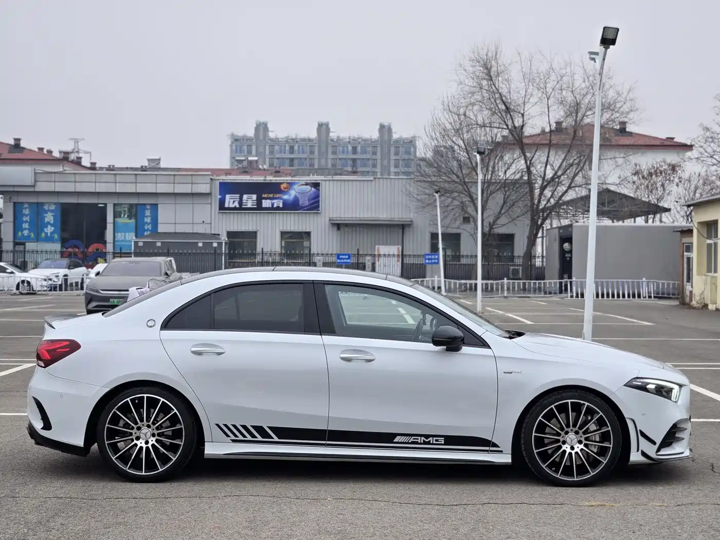 Mercedes-Benz A-Class AMG 2020 AMG A 35 L 4MATIC фото 9