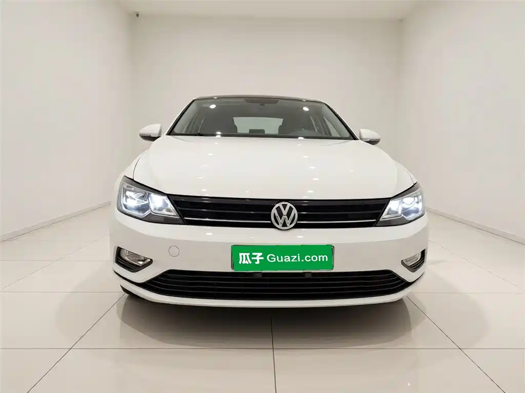 Volkswagen Lamando 2018 230TSI DSG Trend Edition фото 3