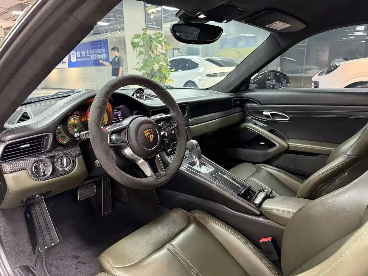 Фото 5 - Porsche 911