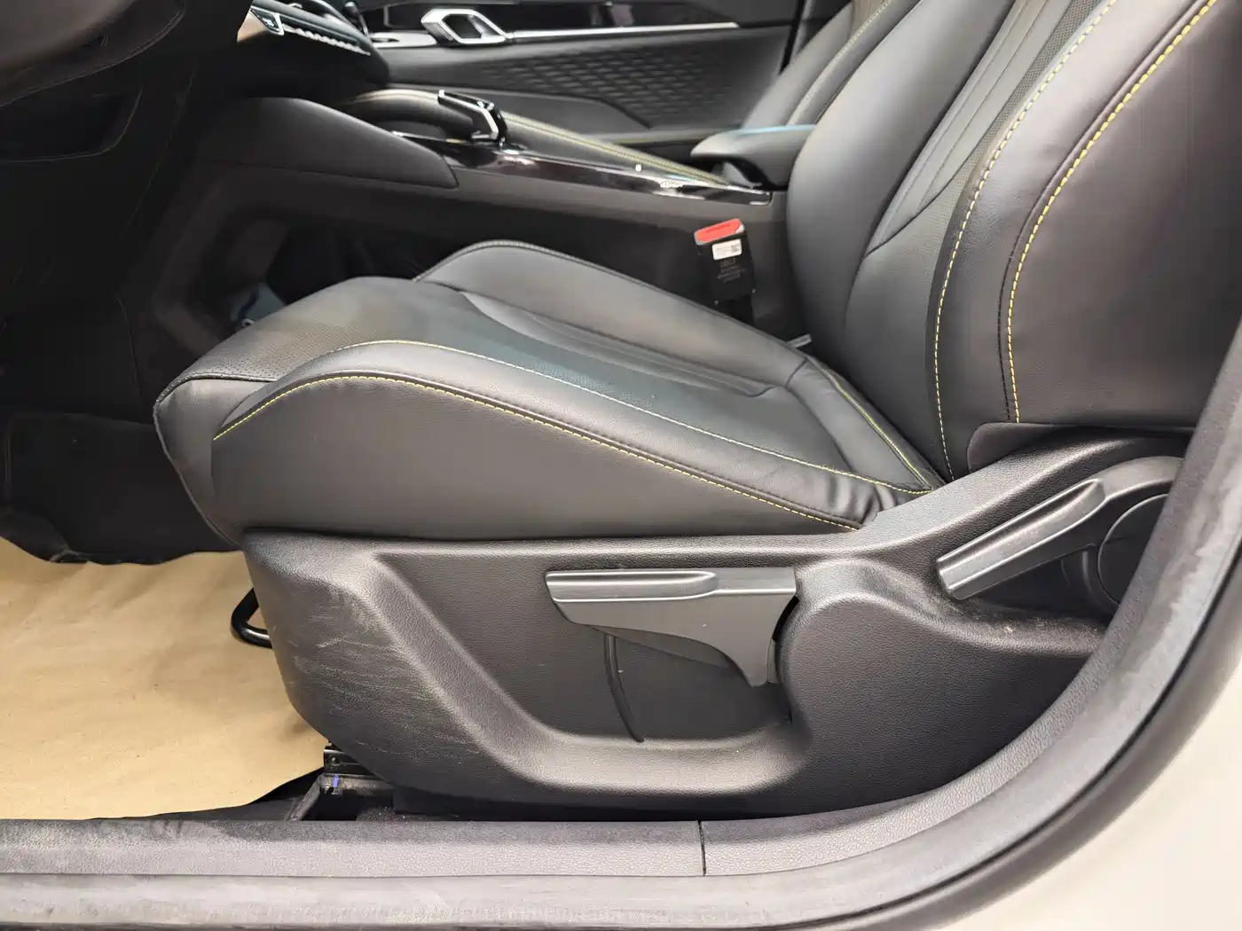 GEELY AUTOMOBILE BINYUE