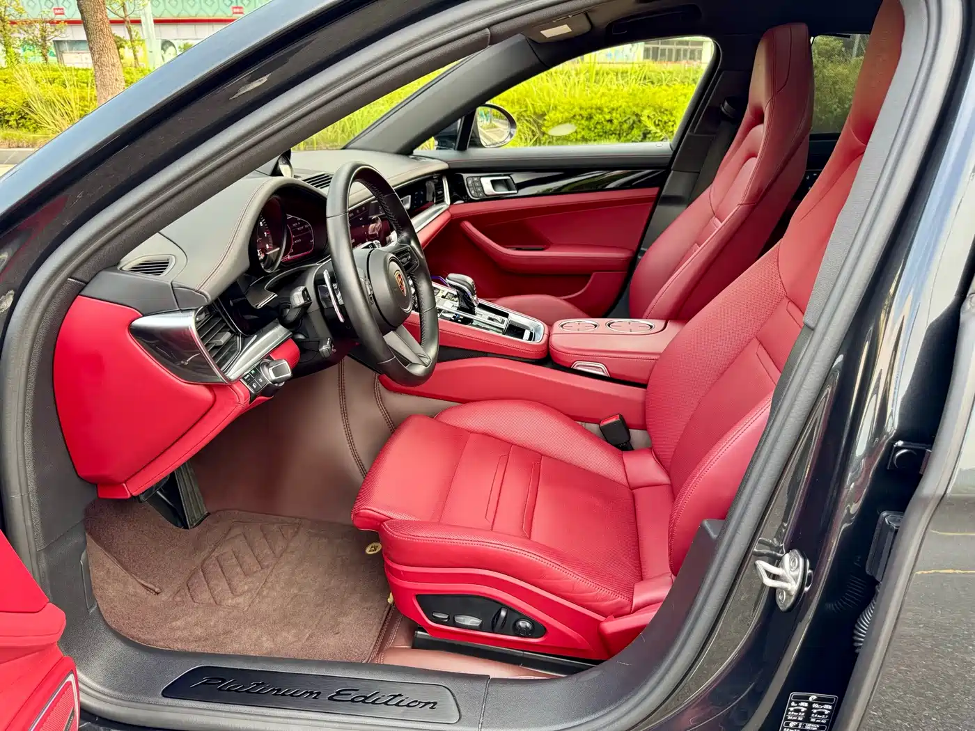 صورة 26 - Porsche Panamera