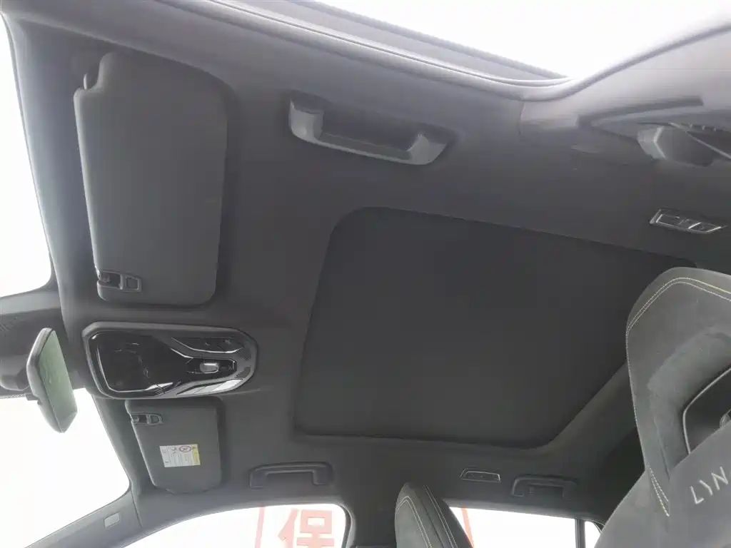 Lynk & Co 06 2023 Remix 1.5T Power Halo фото 14