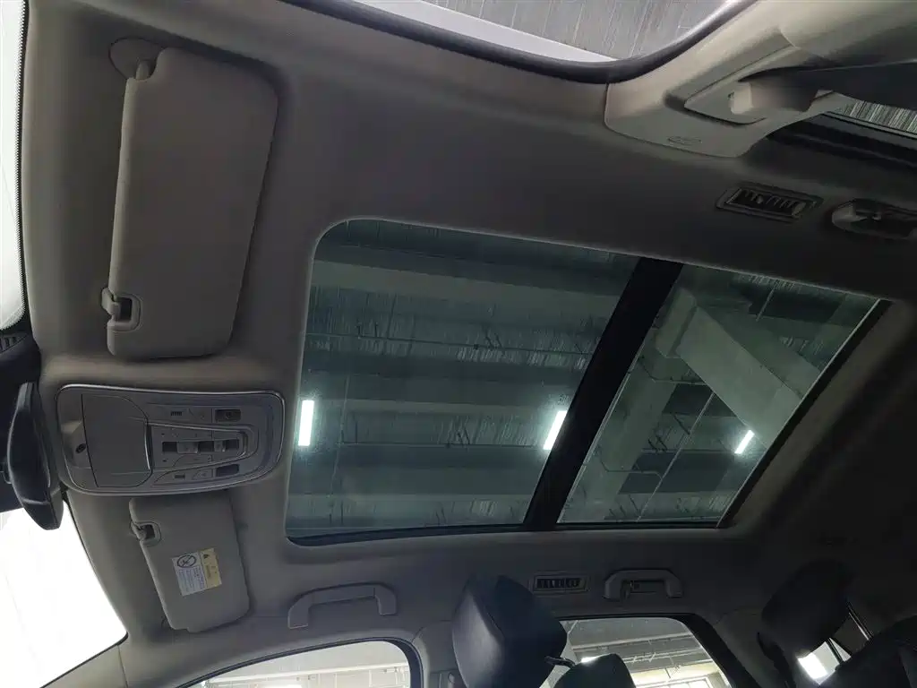 BYD Tang New Energy 2018 DM 2.0T AWD Smart Connection Enjoy Edition 7-Seater China V фото 14