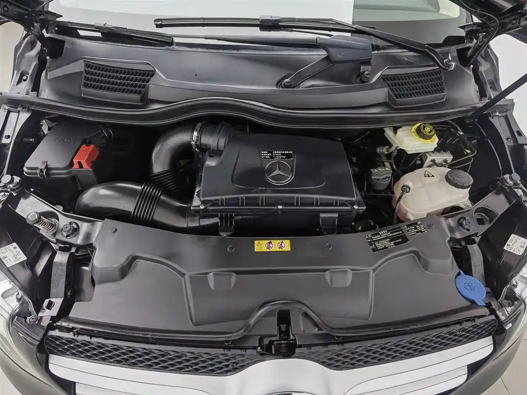 Mercedes-Benz V-Class 2021 V 260 Pilot Edition фото 6