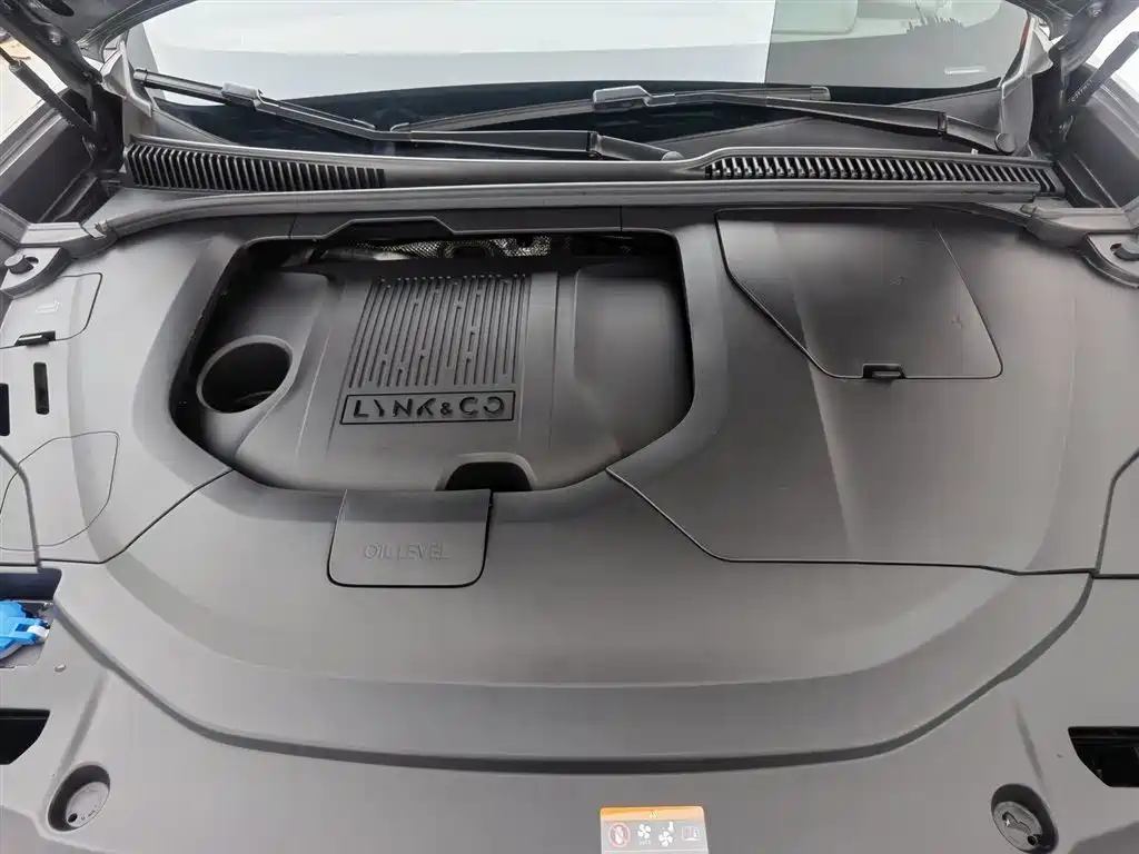 Lynk & Co 06 2023 Remix 1.5T Power Halo фото 6