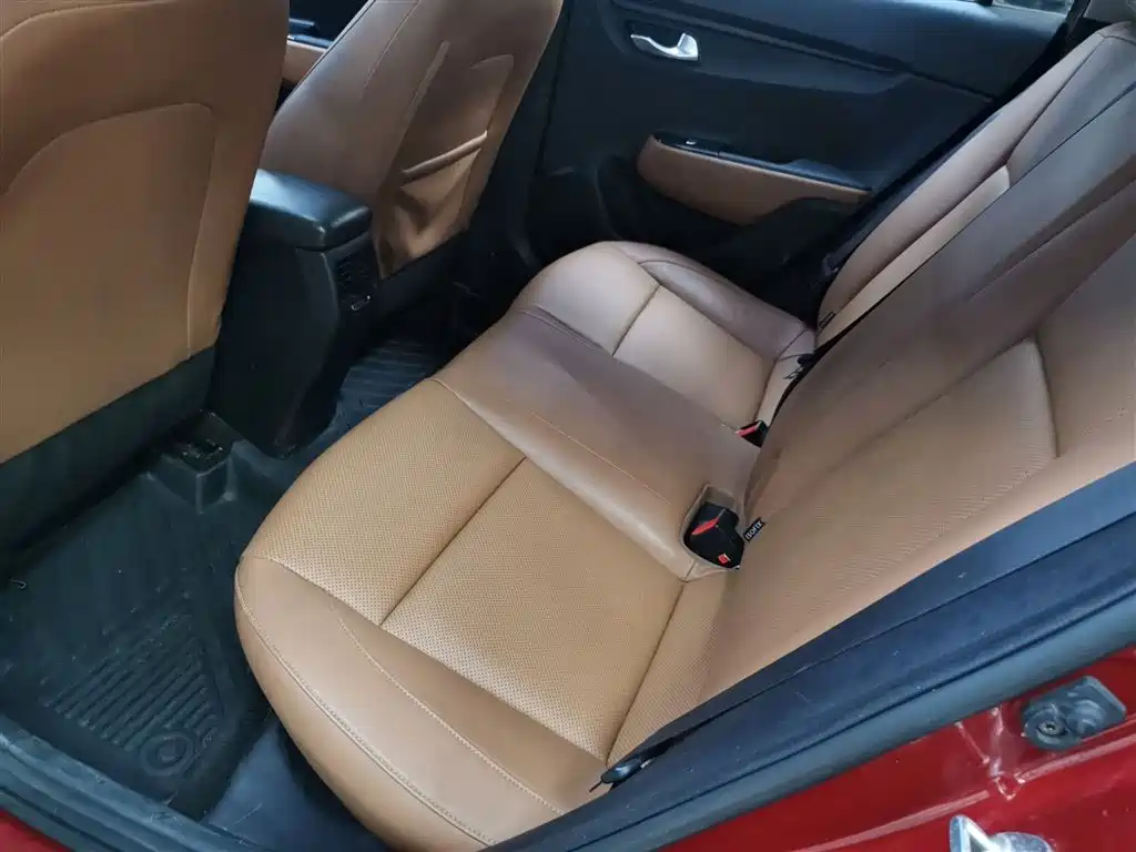 Kia KX CROSS 2017 1.4L AT GLS фото 17