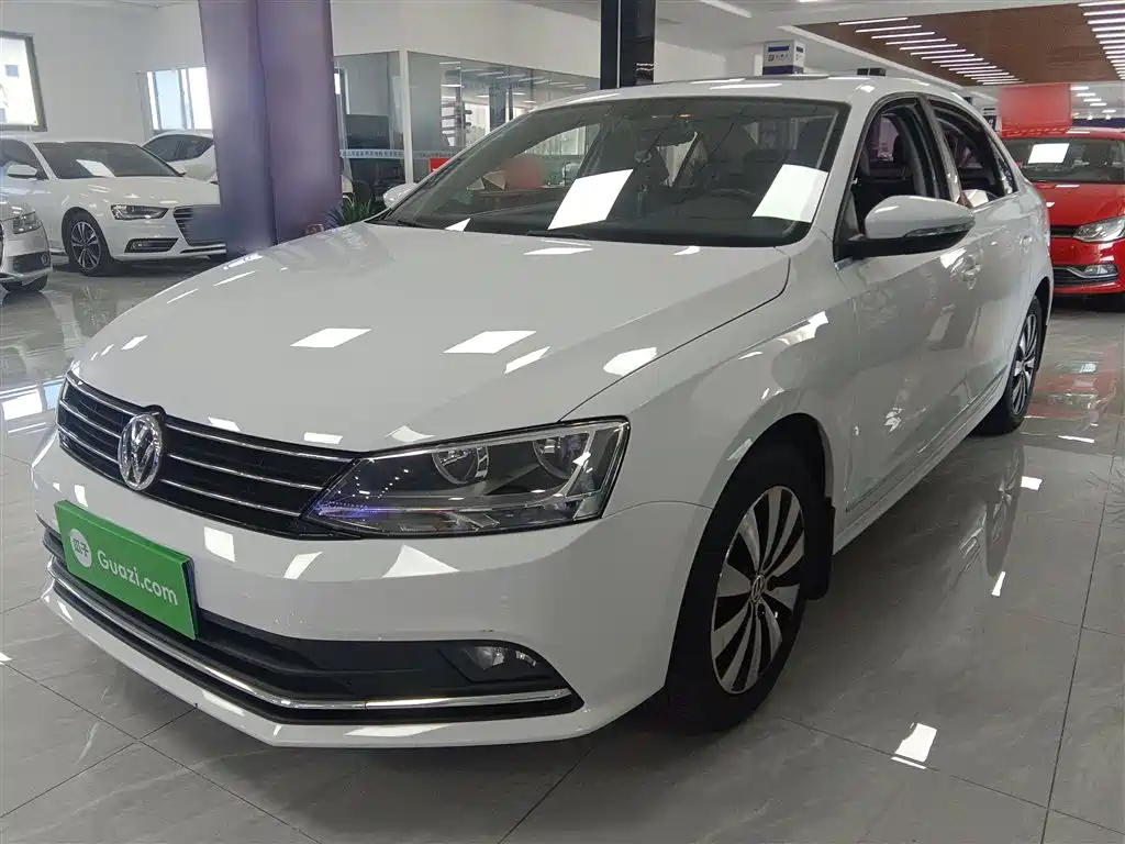 Volkswagen Sagitar 2018 1.6L Manual Comfort