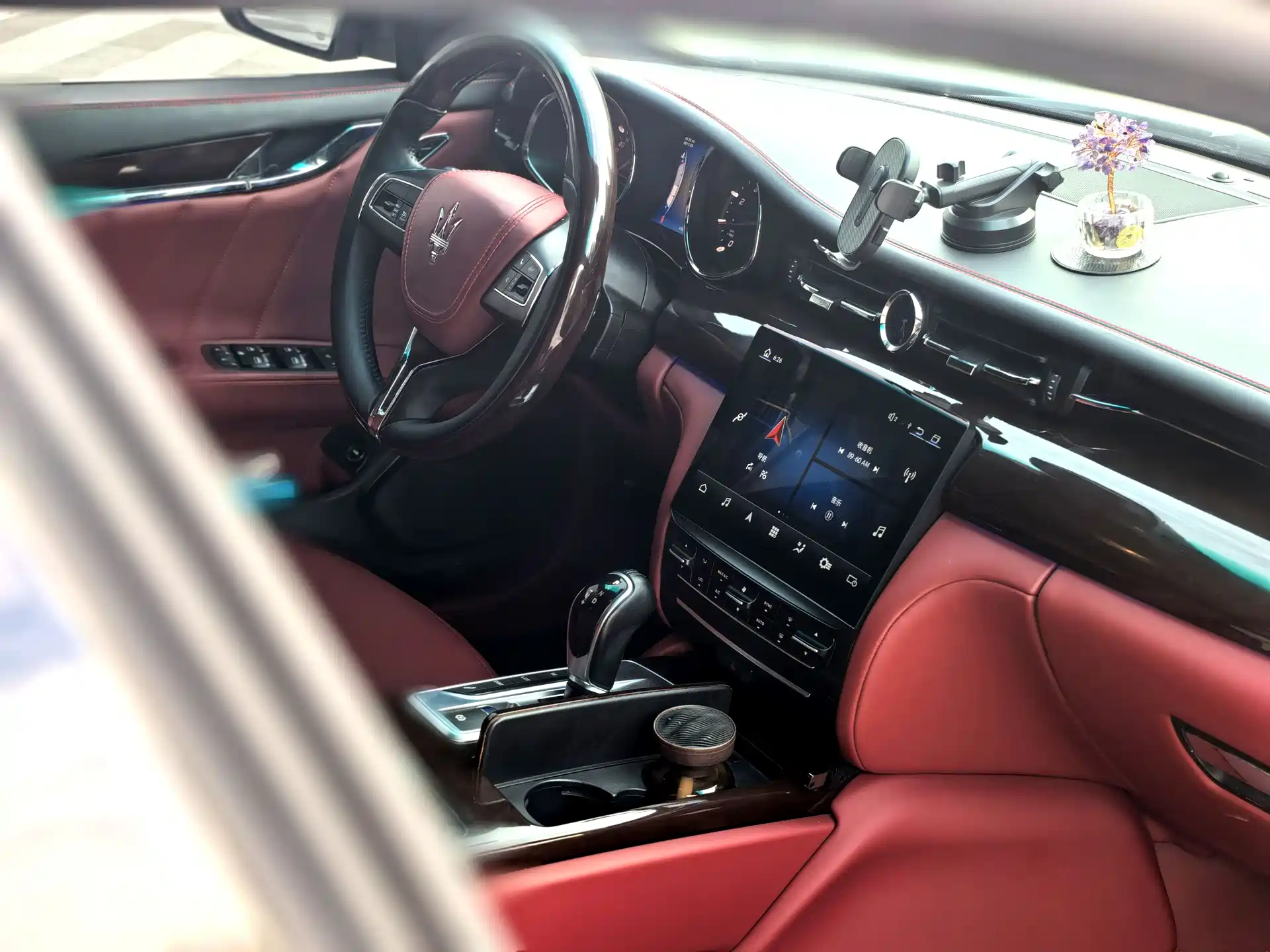 Photo 17 - Maserati Quattroporte